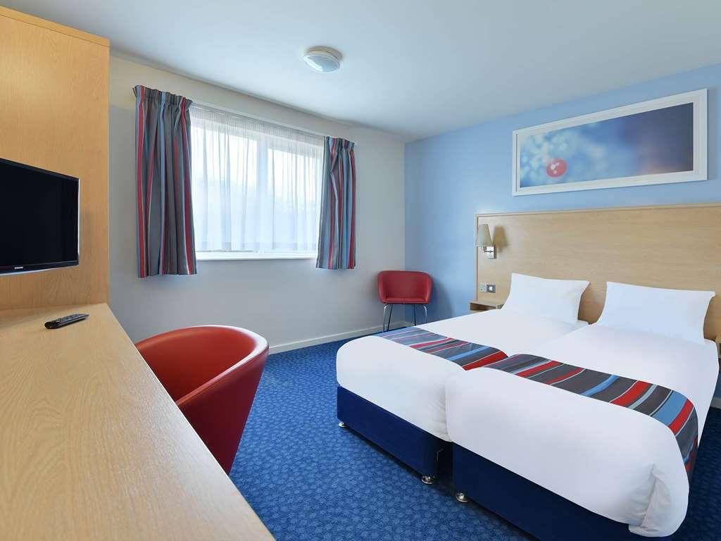 Travelodge Birmingham Sutton Coldfield Habitación foto