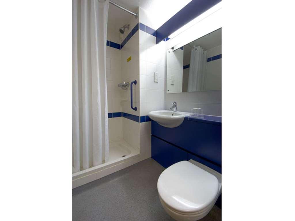 Travelodge Birmingham Sutton Coldfield Habitación foto