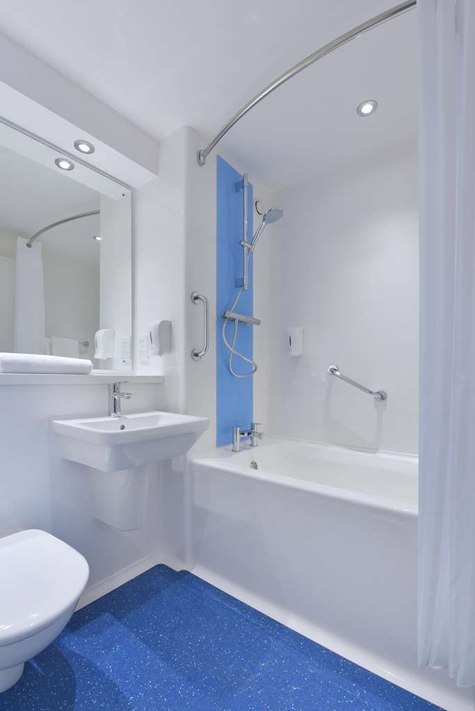 Travelodge Birmingham Sutton Coldfield Habitación foto